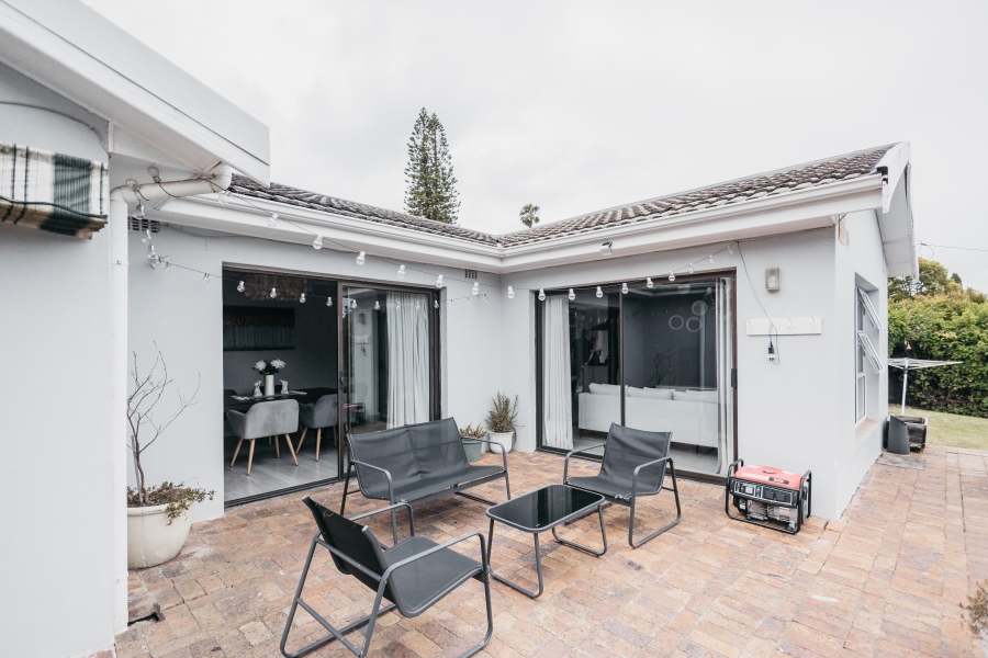 4 Bedroom Property for Sale in Kenridge Heights Western Cape